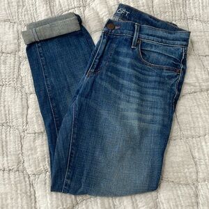 Ann Taylor LOFT jeans. 26/2.